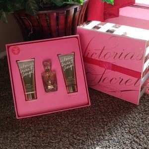Victoria's Secret Gift Set